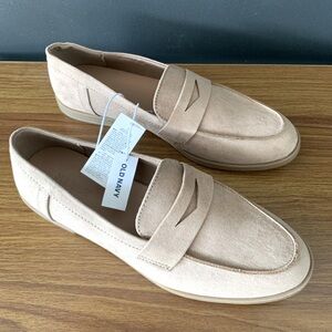 Old Navy - Tan Loafers